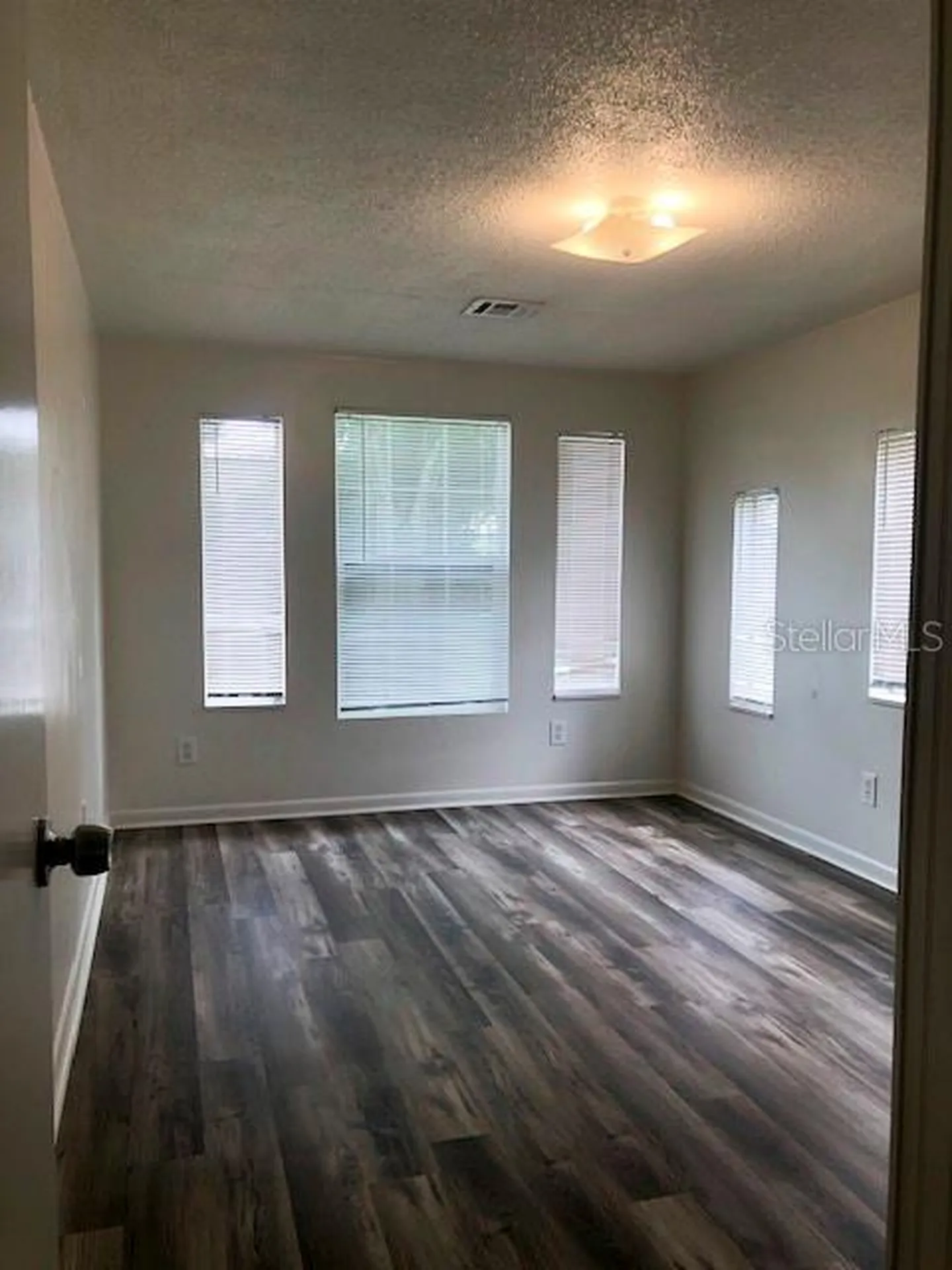 5555 Barton Drive Orlando FL 32807