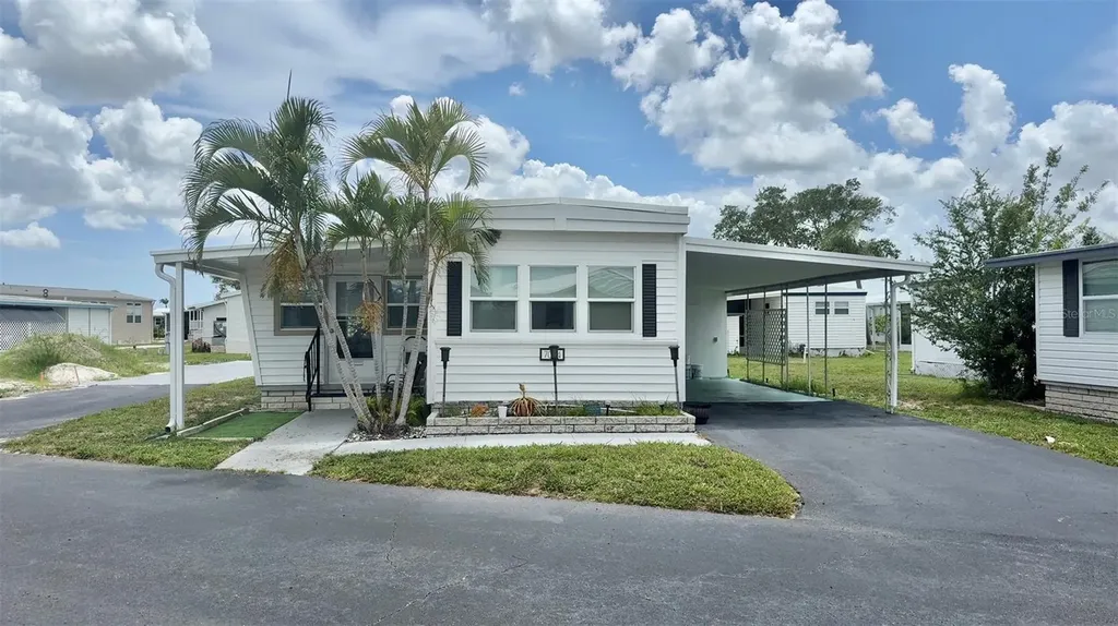 7064 Mount Hawthorne Road NE St Petersburg FL 33702
