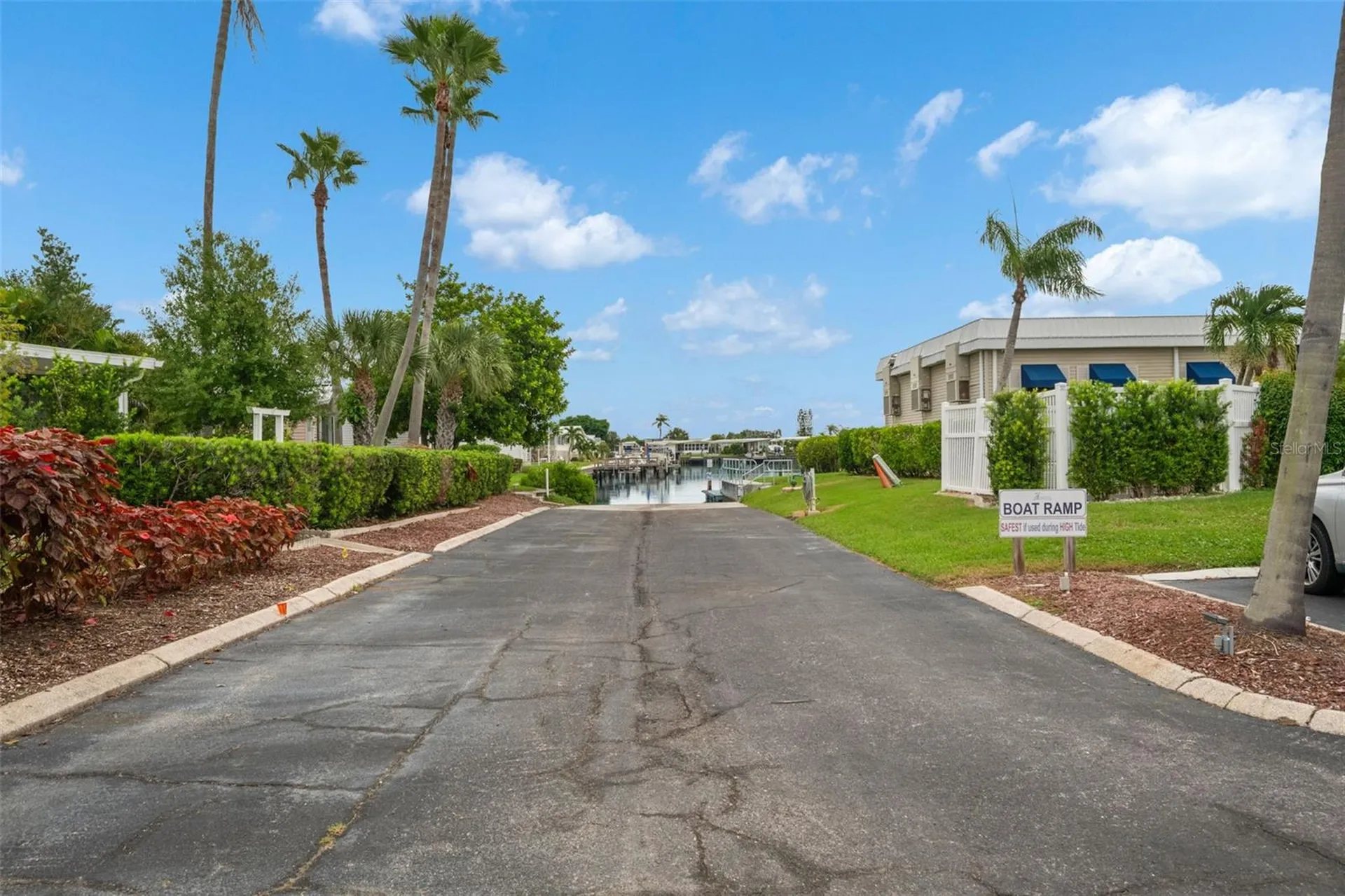 7064 Mount Hawthorne Road NE St Petersburg FL 33702