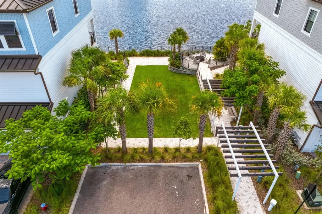 5351 Bridge Street Tampa FL 33611