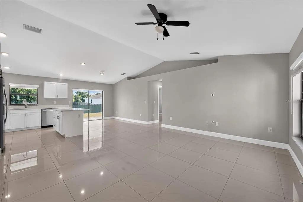2712 15th Street SW Lehigh Acres FL 33976