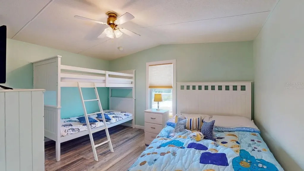 10728 Poplar Street NE St Petersburg FL 33716