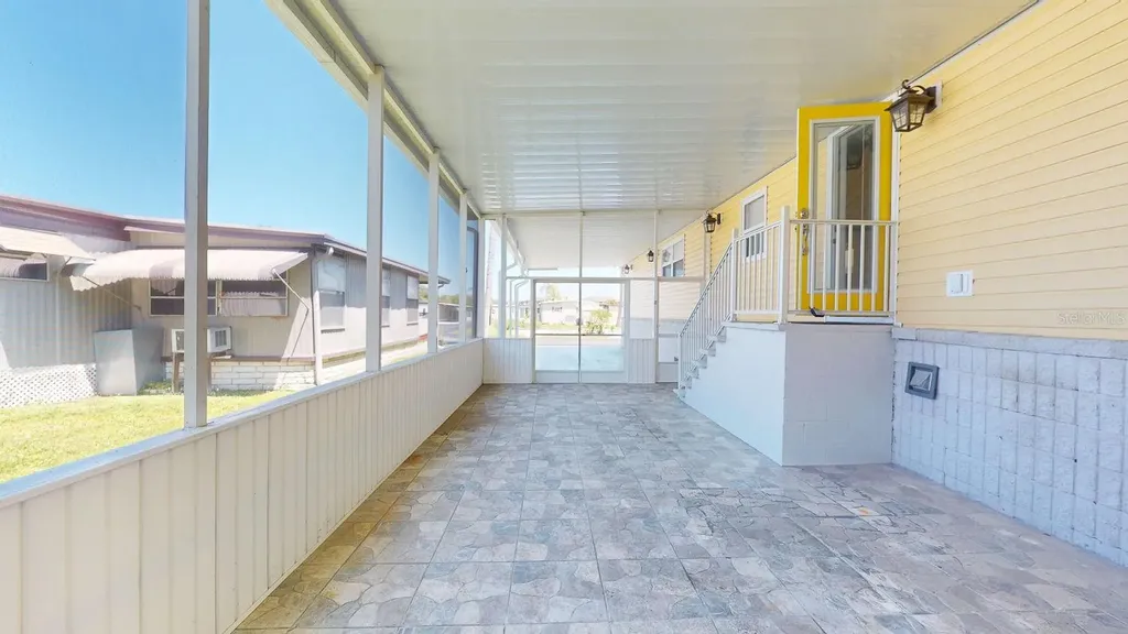 10728 Poplar Street NE St Petersburg FL 33716
