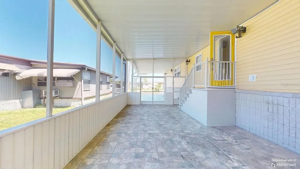 10728 Poplar Street NE St Petersburg FL 33716