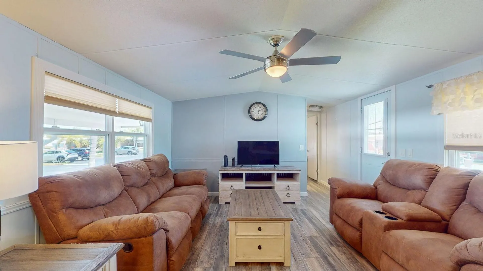 10728 Poplar Street NE St Petersburg FL 33716