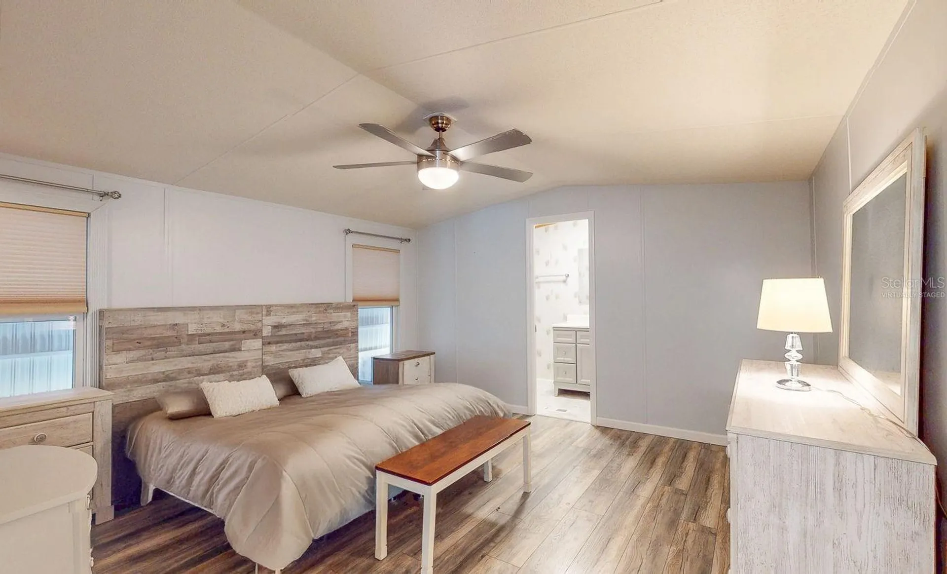 10728 Poplar Street NE St Petersburg FL 33716