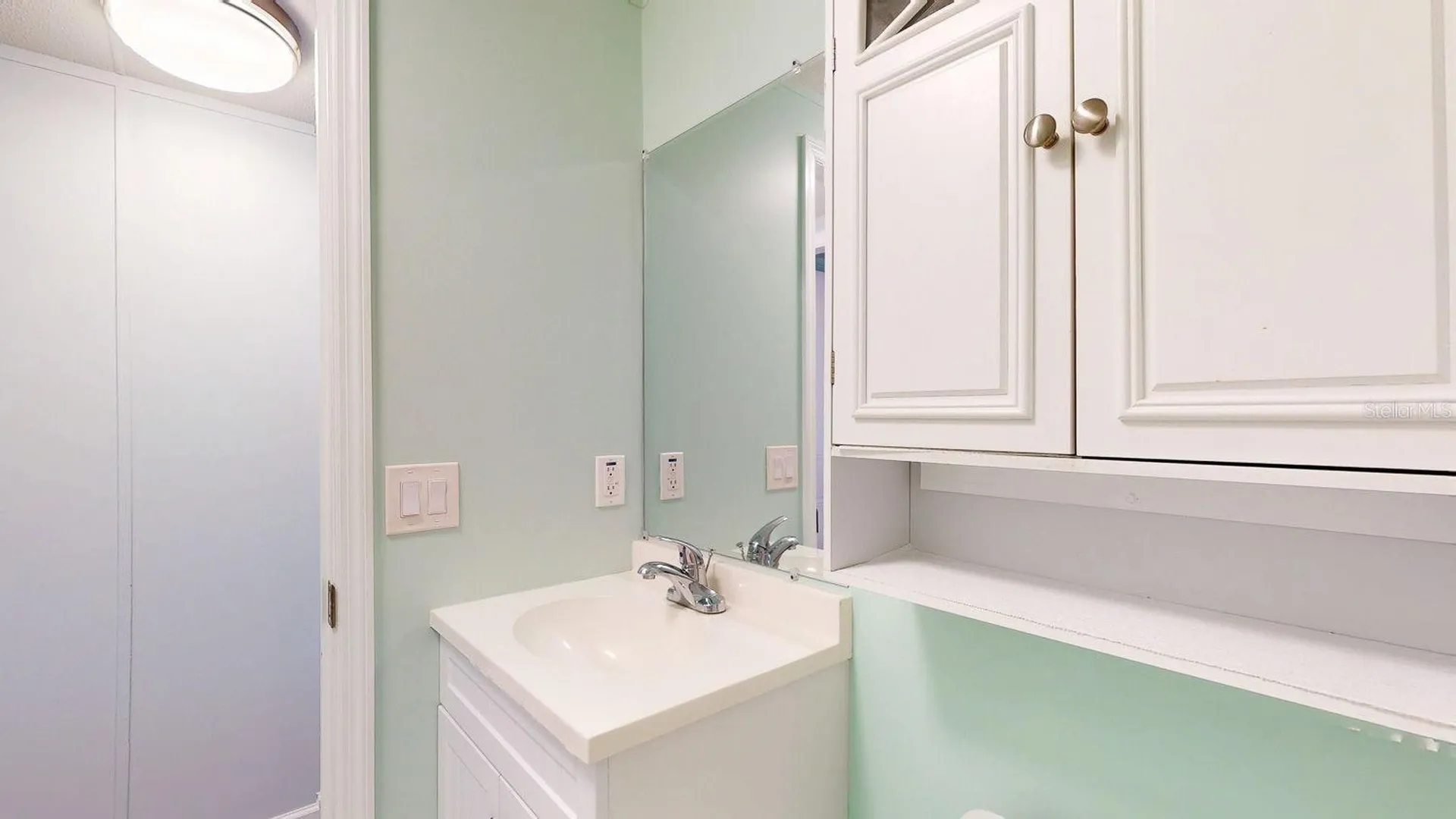 10728 Poplar Street NE St Petersburg FL 33716