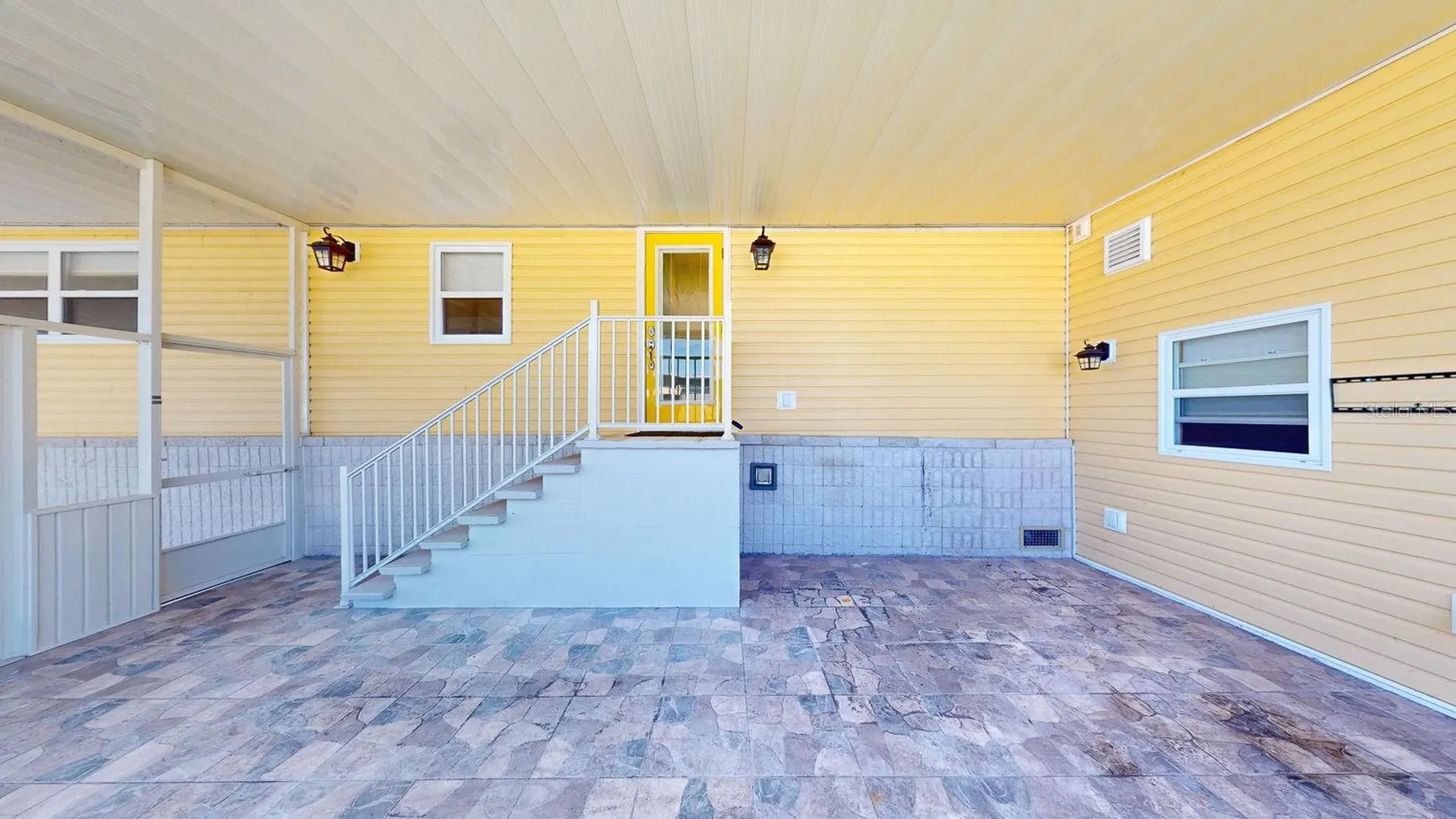 10728 Poplar Street NE St Petersburg FL 33716