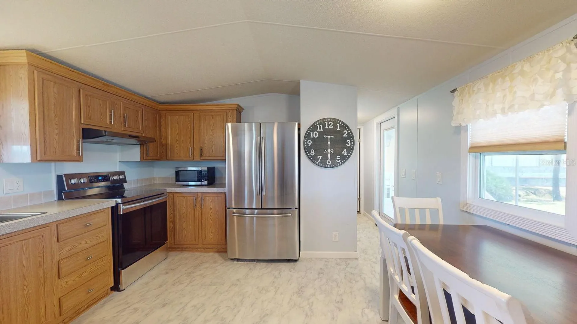 10728 Poplar Street NE St Petersburg FL 33716