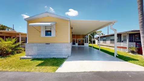 10728 Poplar Street NE St Petersburg FL 33716