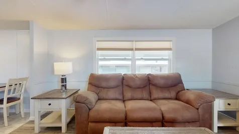10728 Poplar Street NE St Petersburg FL 33716