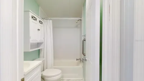 10728 Poplar Street NE St Petersburg FL 33716