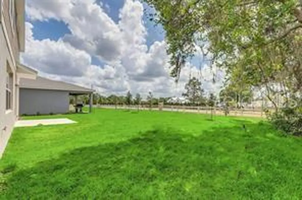 5614 Oak Knoll Drive St Cloud FL 34771