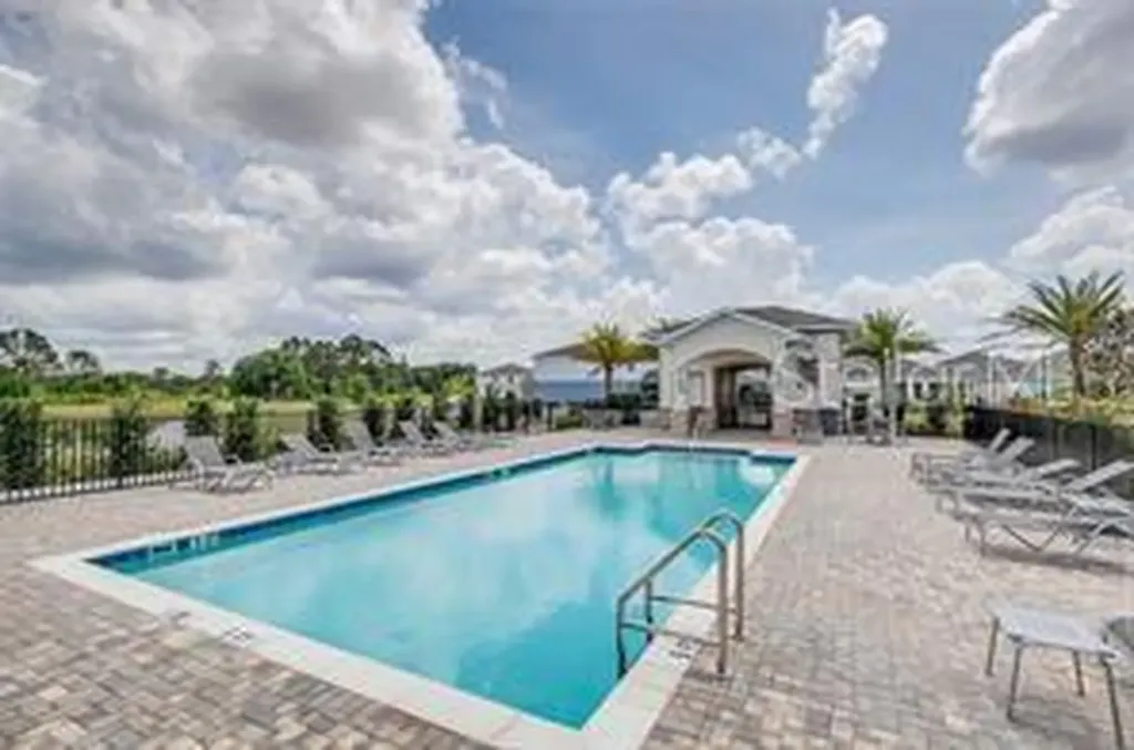 5614 Oak Knoll Drive St Cloud FL 34771