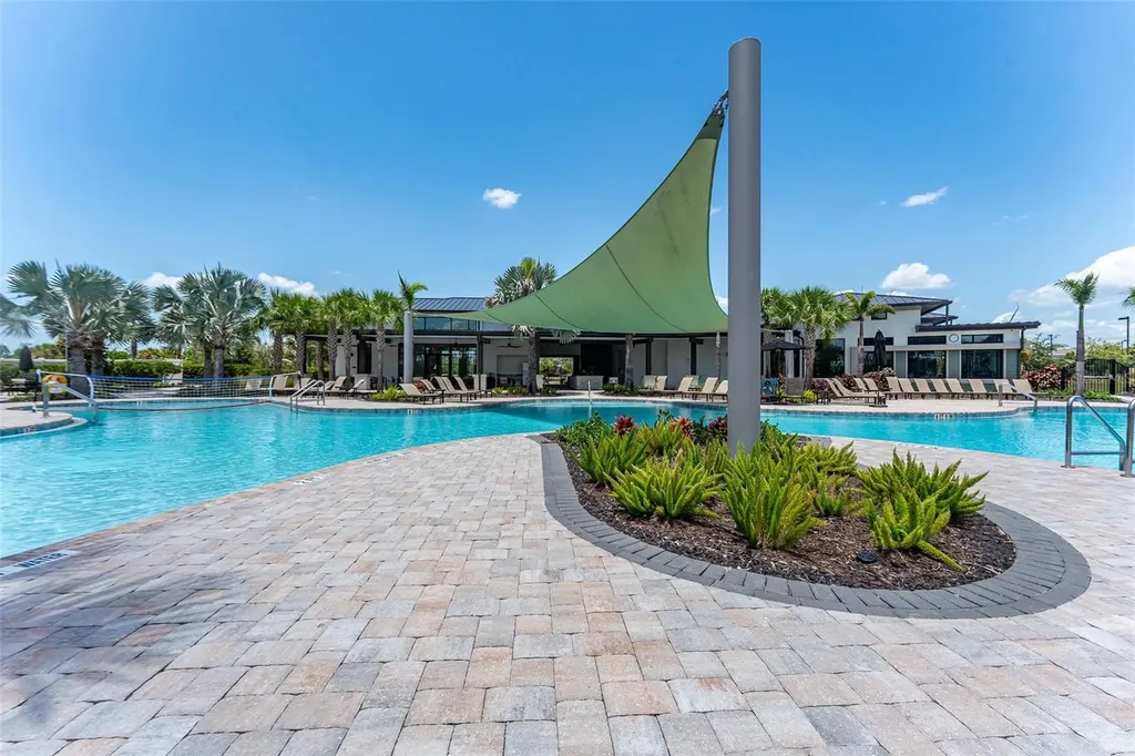 1920 Longliner Loop Wesley Chapel FL 33543