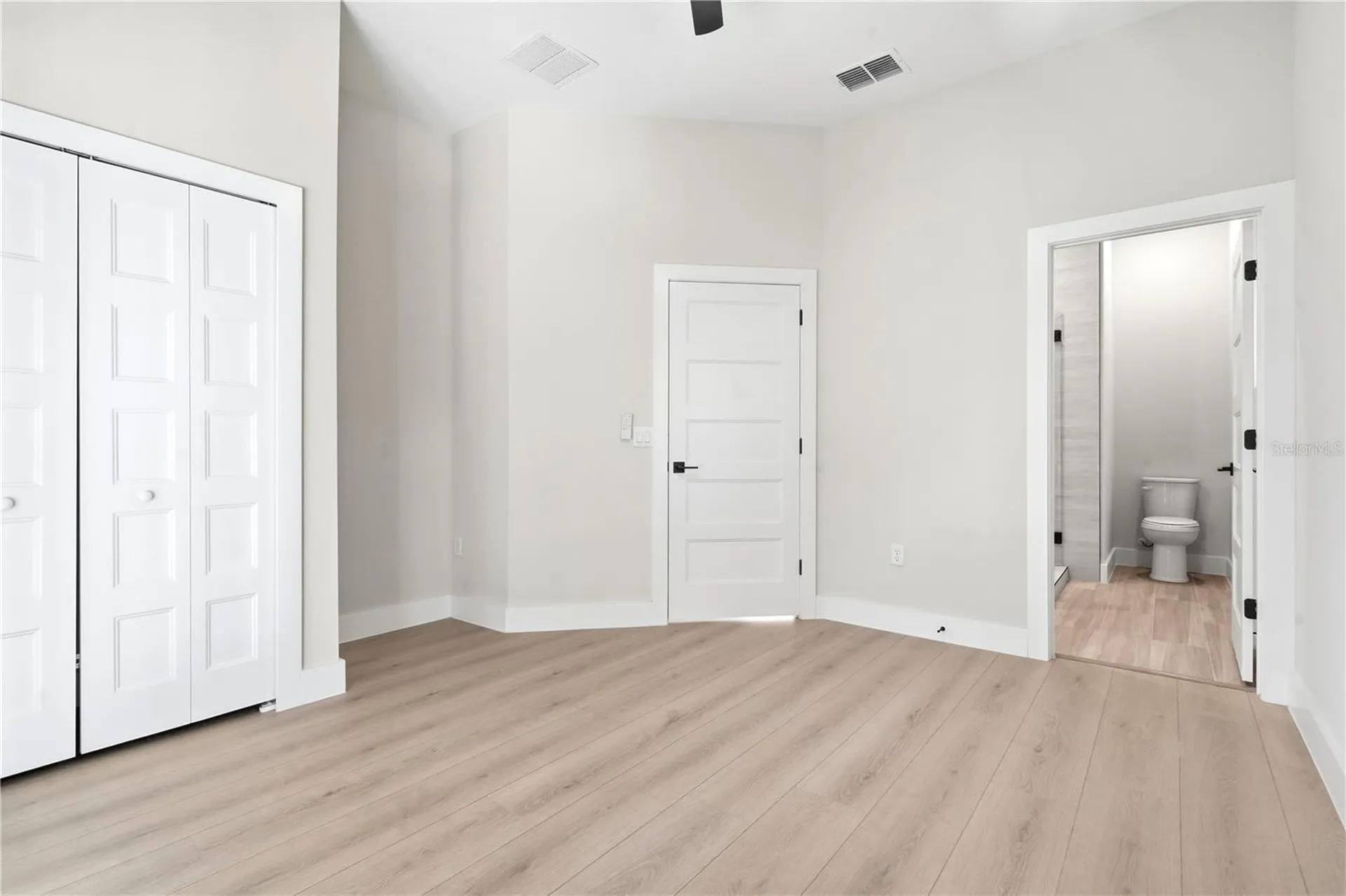1236 Virginia Drive Orlando FL 32803