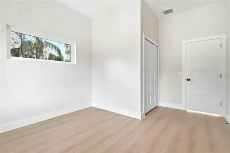 1236 Virginia Drive Orlando FL 32803