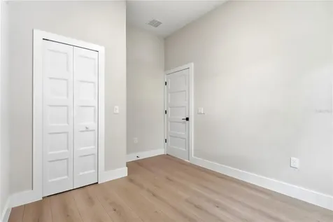 1236 Virginia Drive Orlando FL 32803