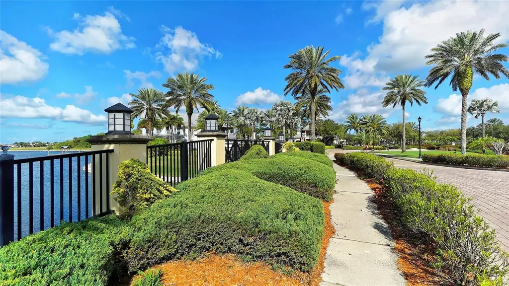 911 Signet Drive Apollo Beach FL 33572