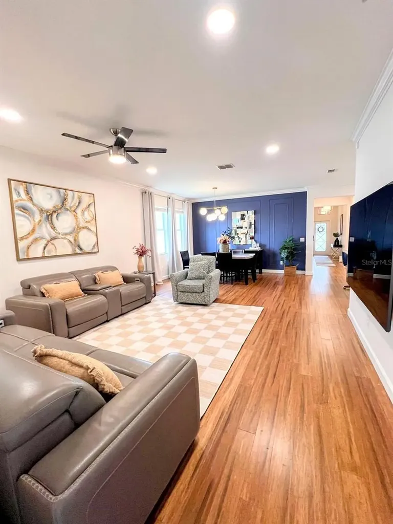 19311 Prairie Tree Place Tampa FL 33647
