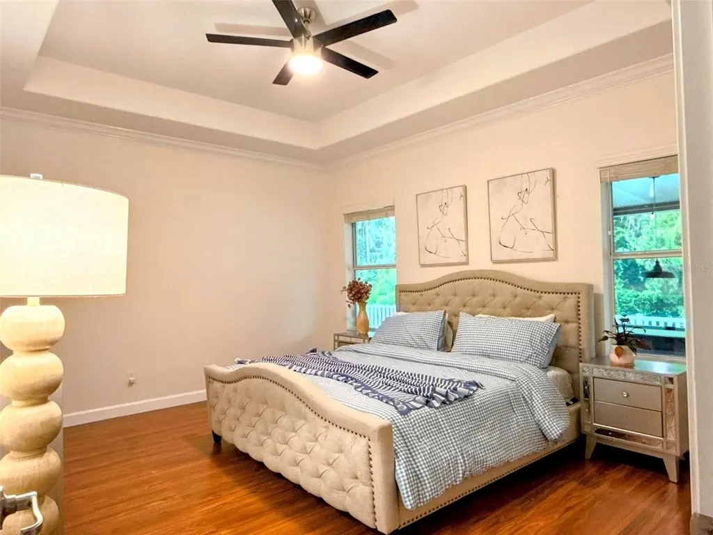 19311 Prairie Tree Place Tampa FL 33647