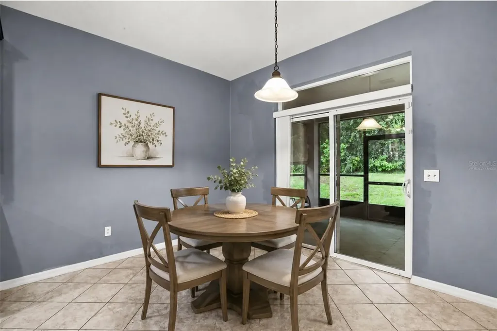 925 Counts Crest Circle Apopka FL 32712