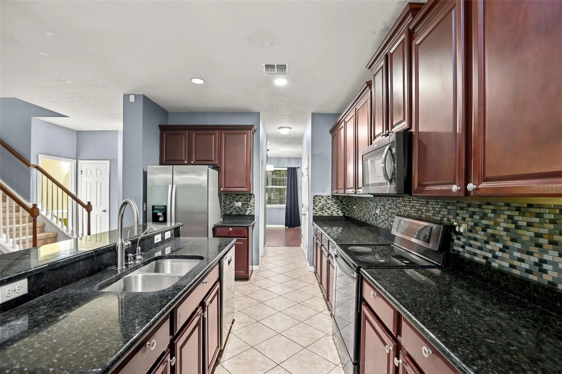 925 Counts Crest Circle Apopka FL 32712