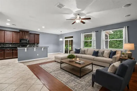 925 Counts Crest Circle Apopka FL 32712