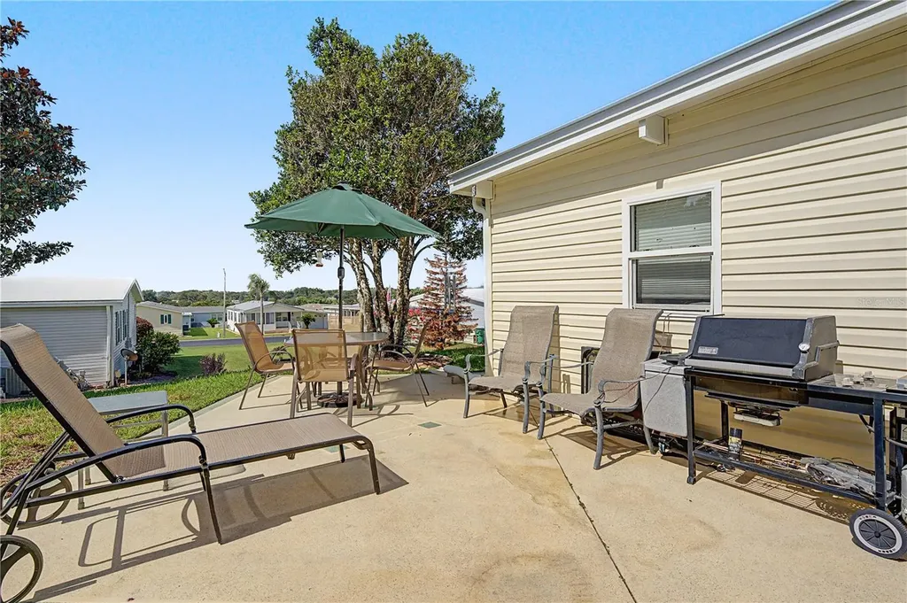 37602 Lilly Bea Avenue Zephyrhills FL 33541
