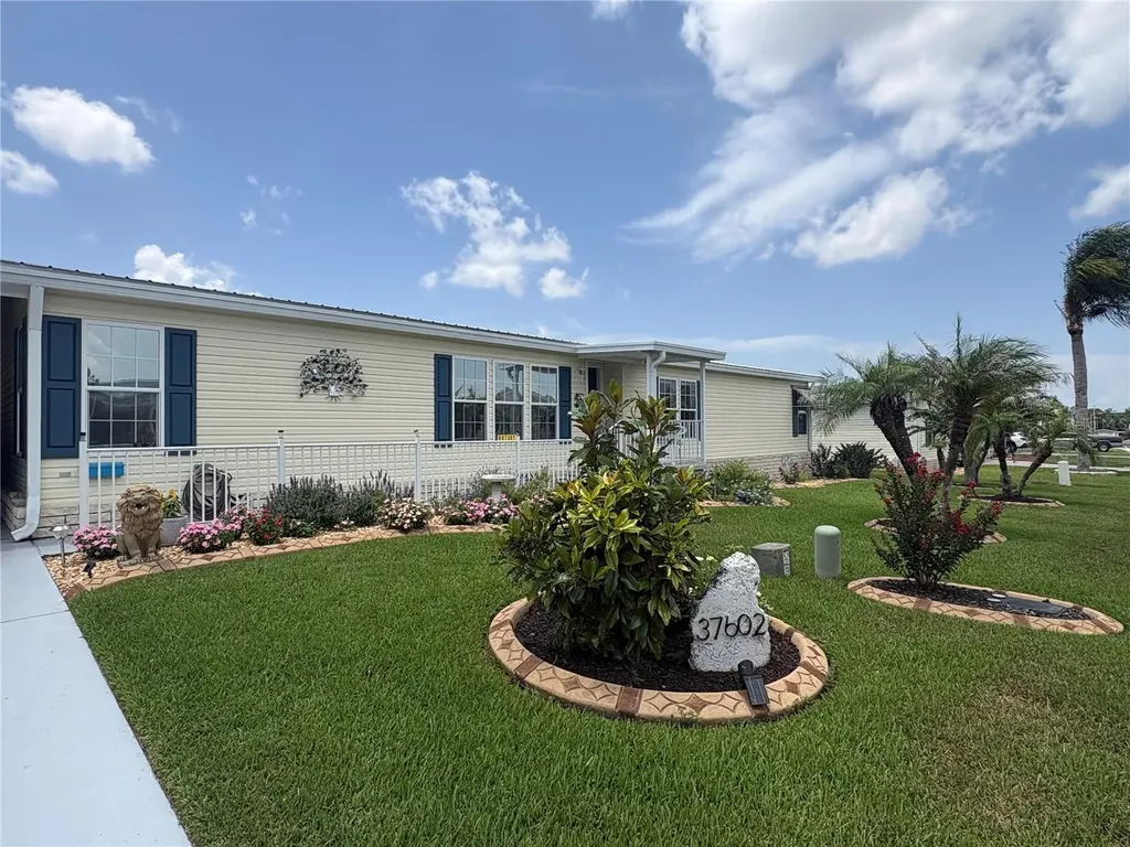37602 Lilly Bea Avenue Zephyrhills FL 33541