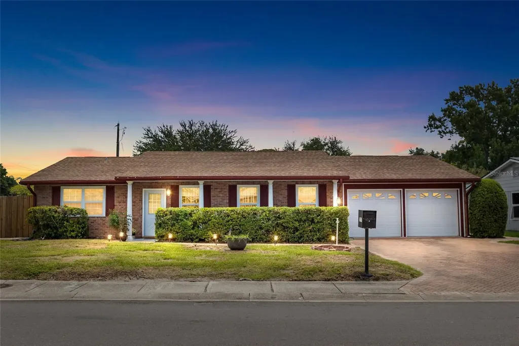 7797 132nd Way Seminole FL 33776