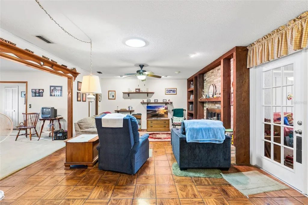 7797 132nd Way Seminole FL 33776