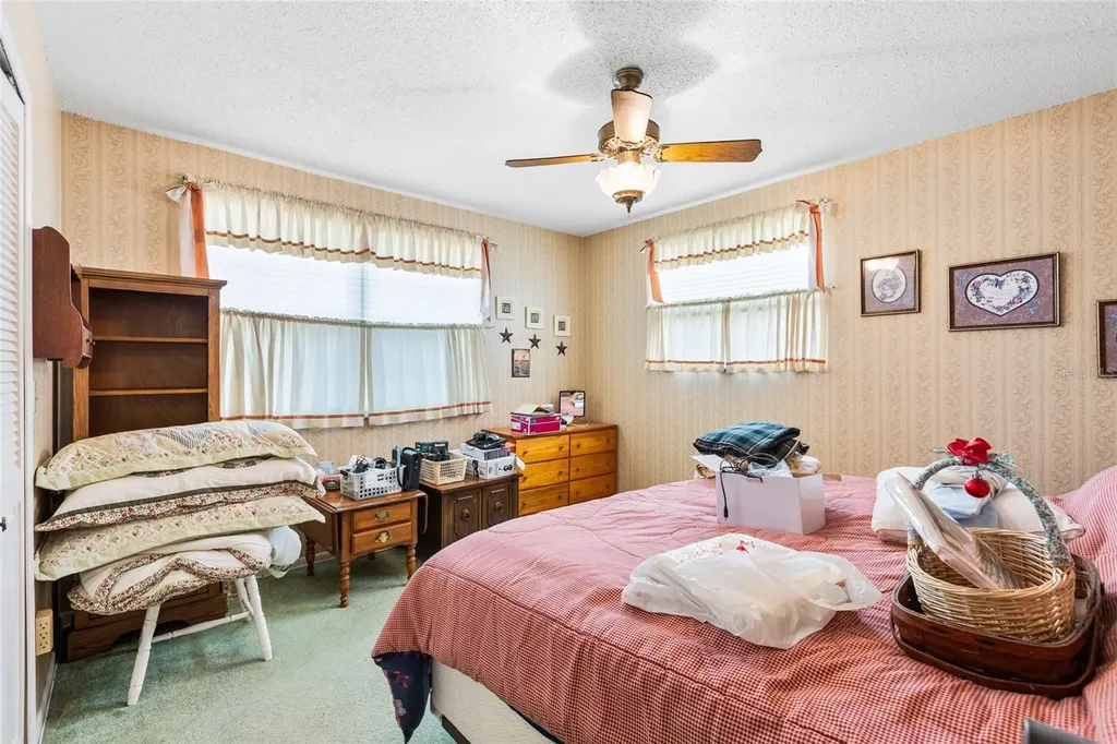 7797 132nd Way Seminole FL 33776