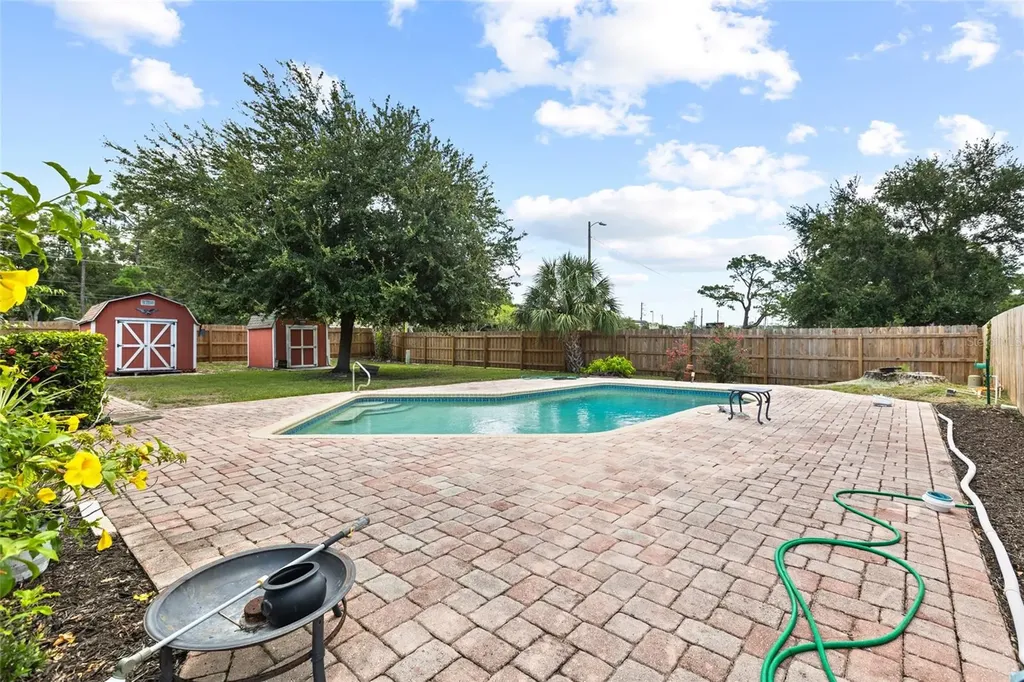 7797 132nd Way Seminole FL 33776