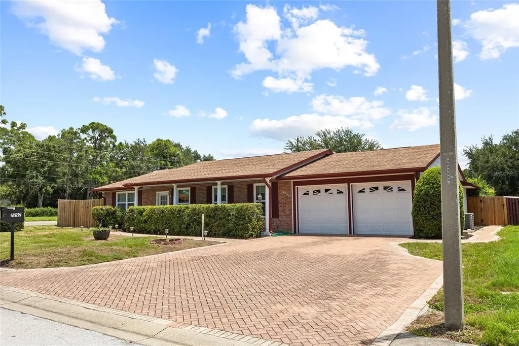 7797 132nd Way Seminole FL 33776