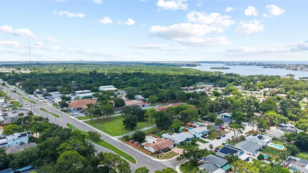 7797 132nd Way Seminole FL 33776