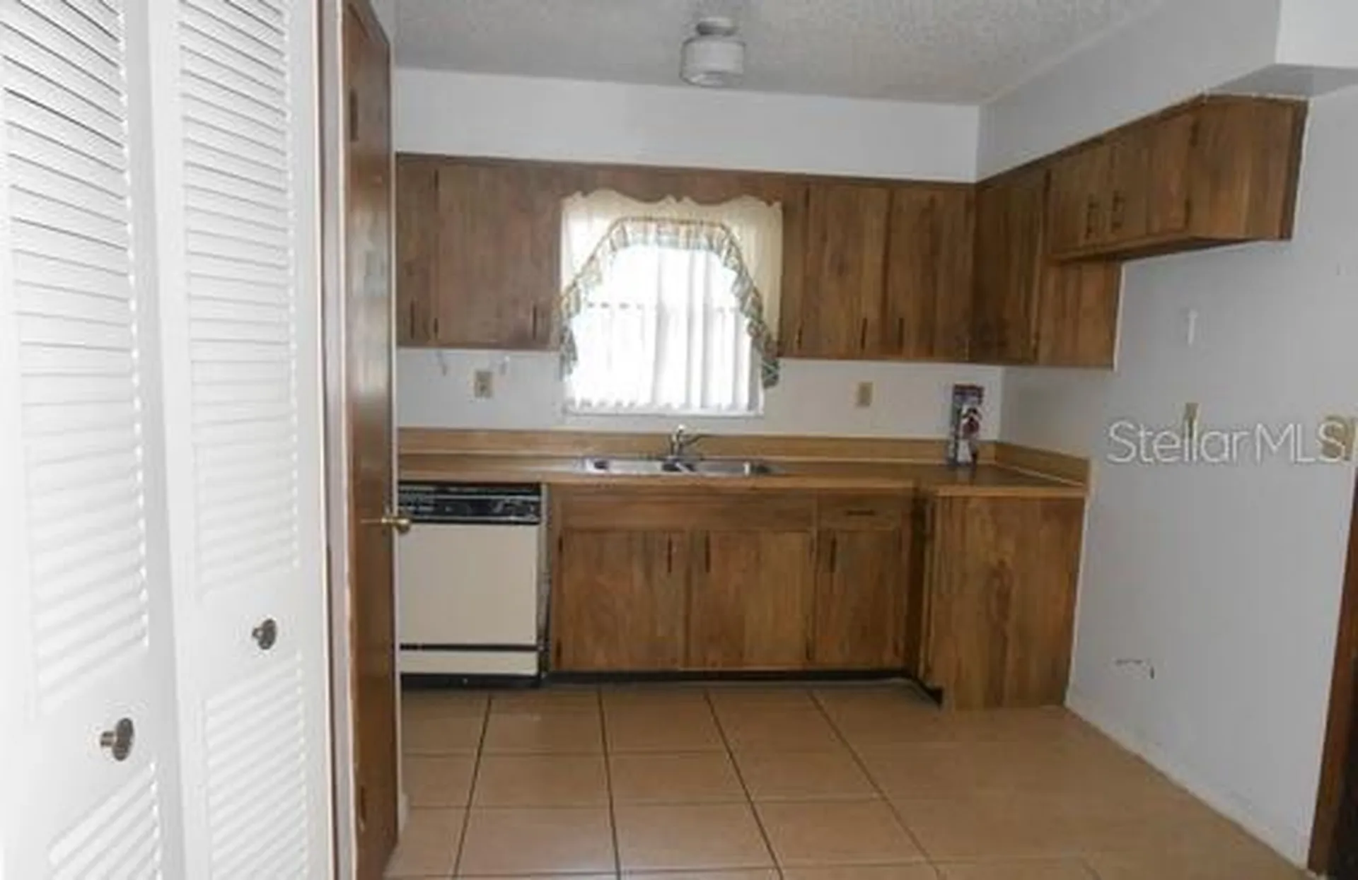 2007 Kelley Avenue Kissimmee FL 34744