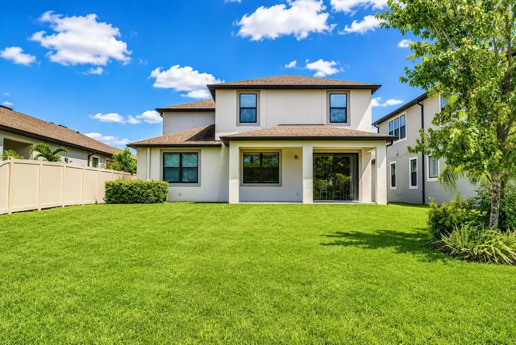 1621 Leaf Flower Lane Lutz FL 33558