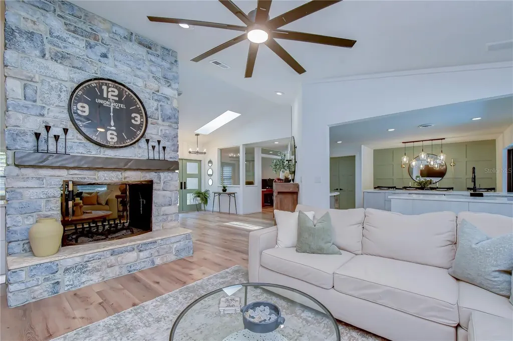 2980 Bridlewood Drive Palm Harbor FL 34683