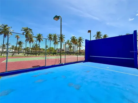 144 Plaza Virgen Gorda Luquillo PR 00773