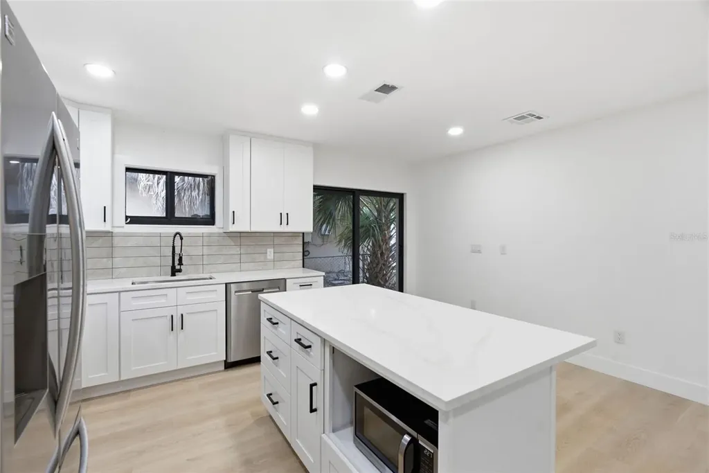 595 Pine Street Safety Harbor FL 34695