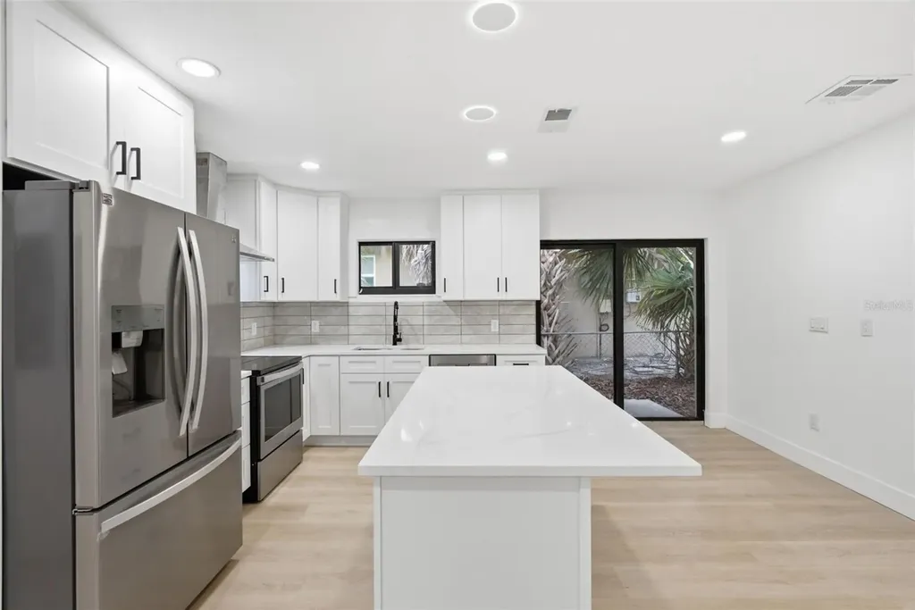 595 Pine Street Safety Harbor FL 34695