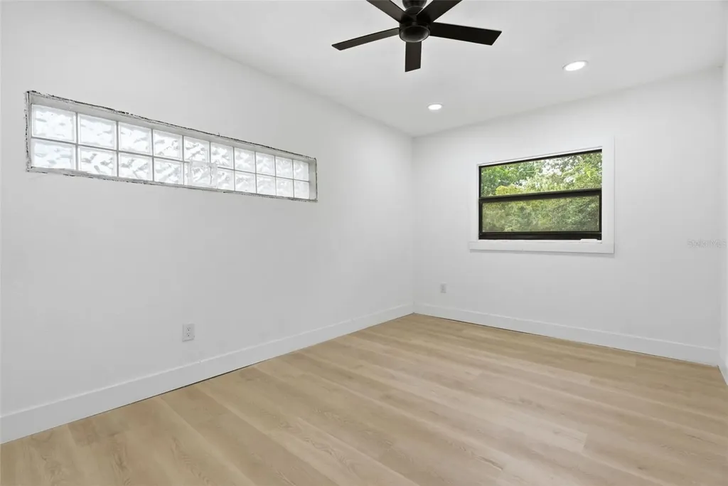 595 Pine Street Safety Harbor FL 34695