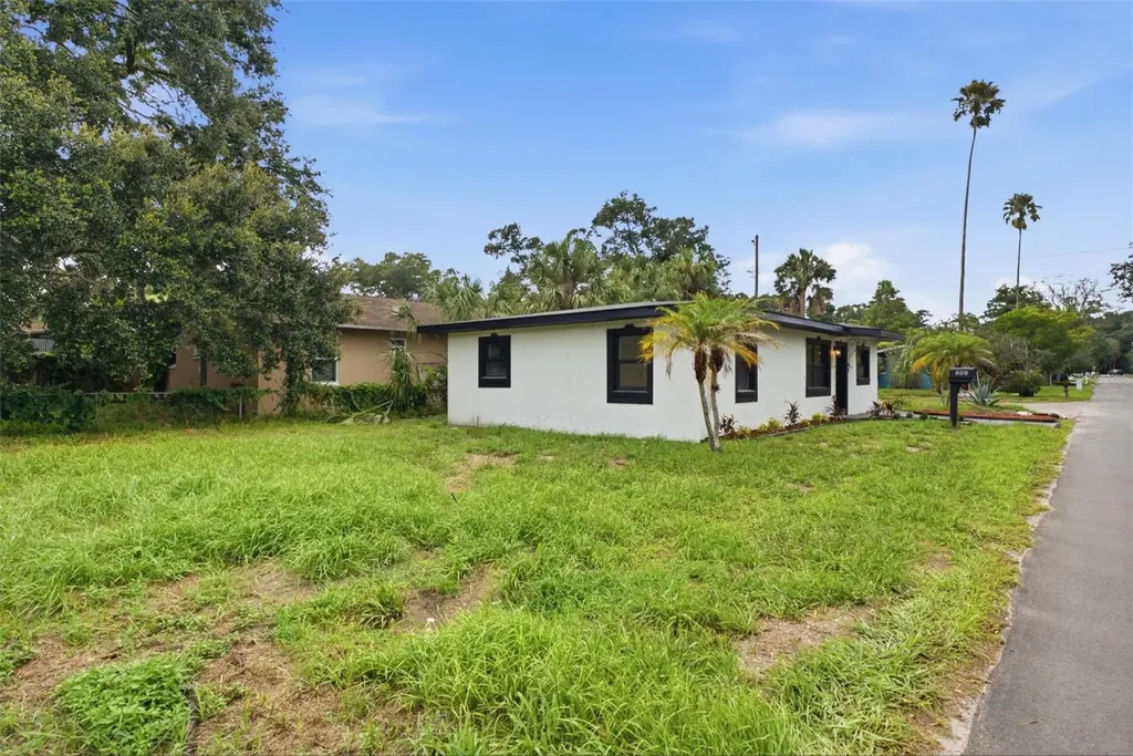595 Pine Street Safety Harbor FL 34695