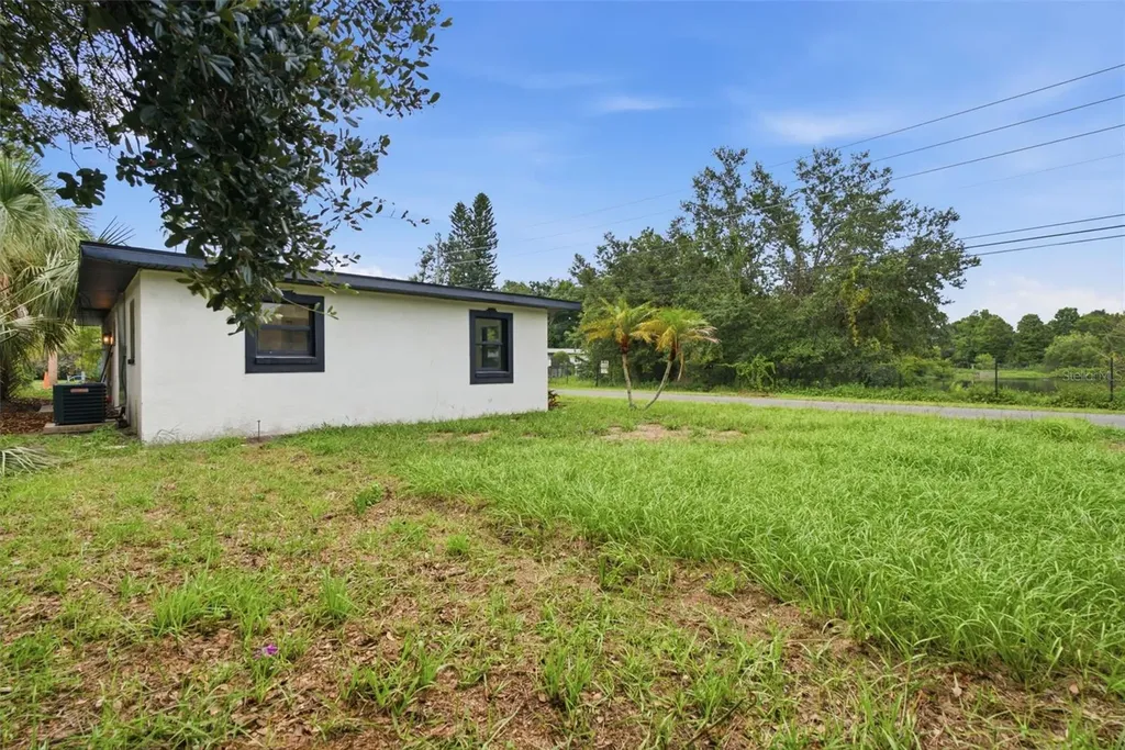 595 Pine Street Safety Harbor FL 34695