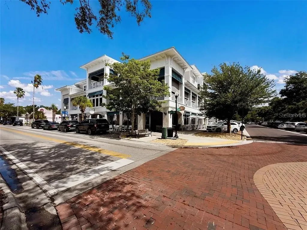 595 Pine Street Safety Harbor FL 34695