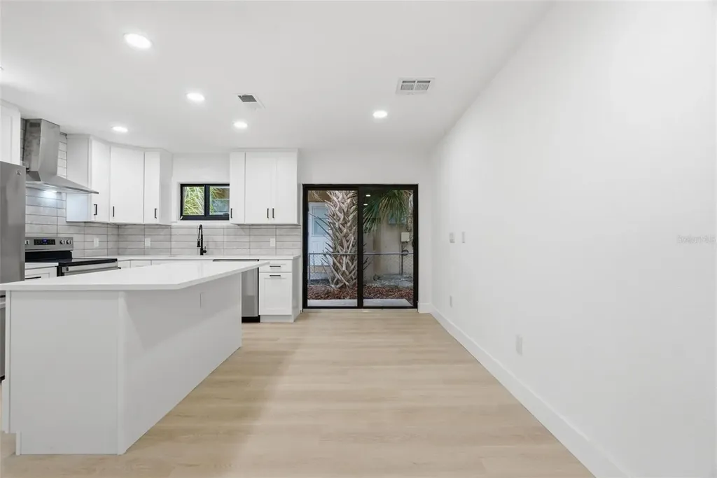 595 Pine Street Safety Harbor FL 34695