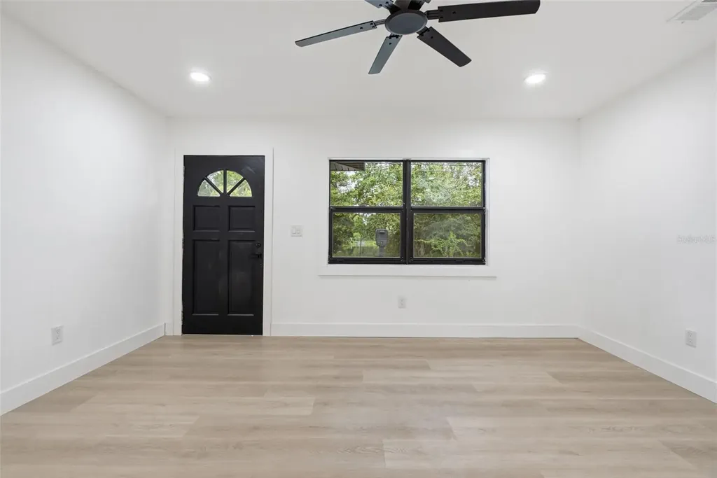 595 Pine Street Safety Harbor FL 34695