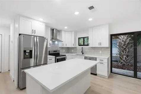 595 Pine Street Safety Harbor FL 34695