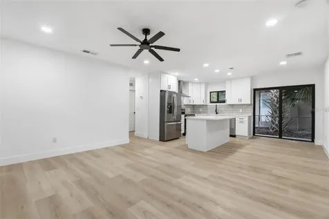 595 Pine Street Safety Harbor FL 34695